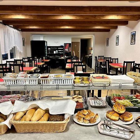 Penzion Pavcina Lehota Extérieur photo